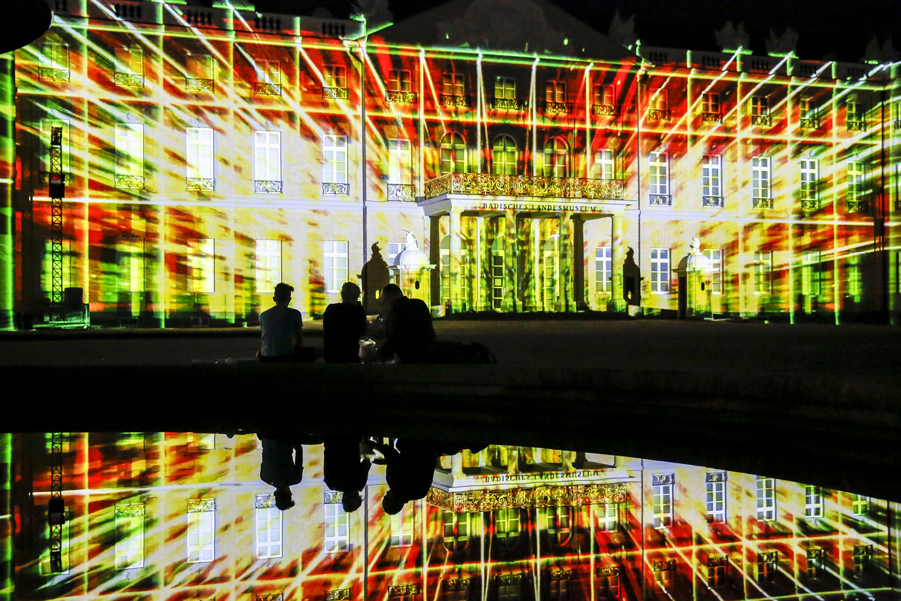 Schlosslichtspiele in Karlsruhe mit"300 Fragmente" von Maxin10sity © Michael Kneffel